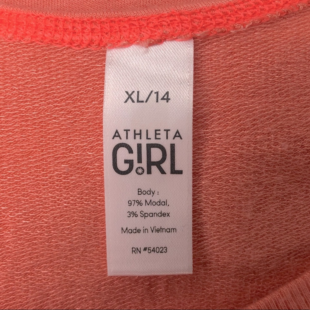 ATHLETA GIRL longsleeve coral tee w/thumb hole cuffs & half-moon open ba… - Picture 7 of 8